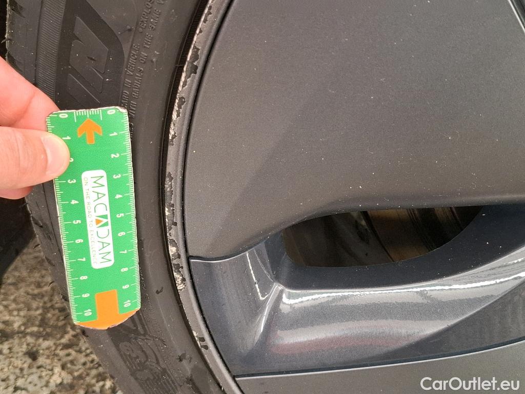  Tesla  Model 3 TESLA  / 2018 / 4P / Berline Long Range Dual Motor AWD #21