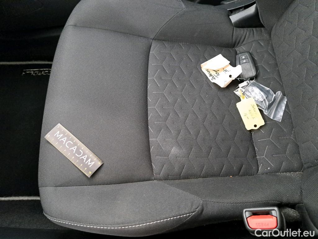  Toyota  Corolla TOYOTA  Touring Sports / 2018 / 5P / Break Hybride 122h Dynamic Business Beyond Zer #30