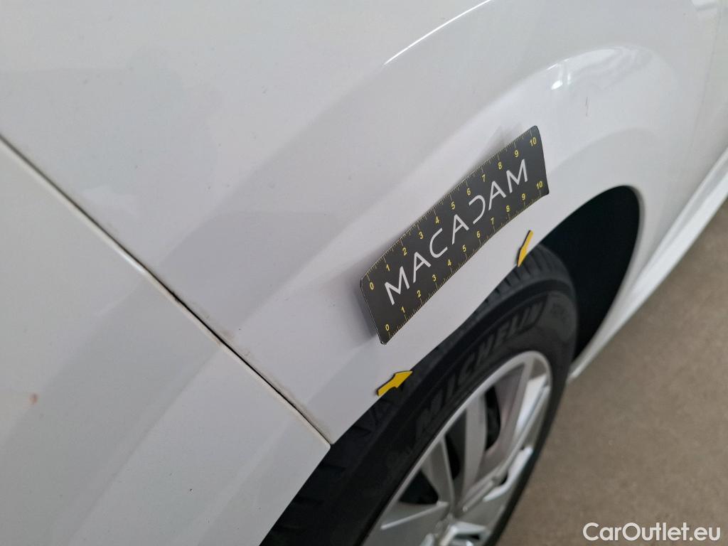  Peugeot  208  Premium 1.5 HDi 100CV BVM6 E6d #8