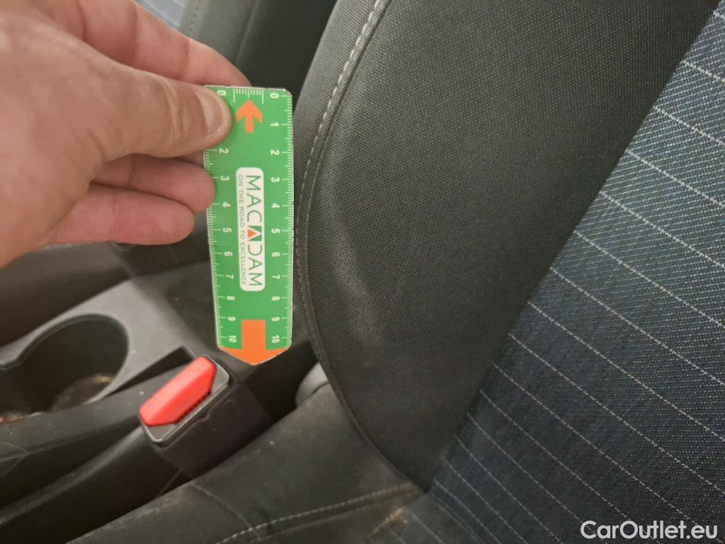  Peugeot  208  Premium 1.5 HDi 100CV BVM6 E6d #34