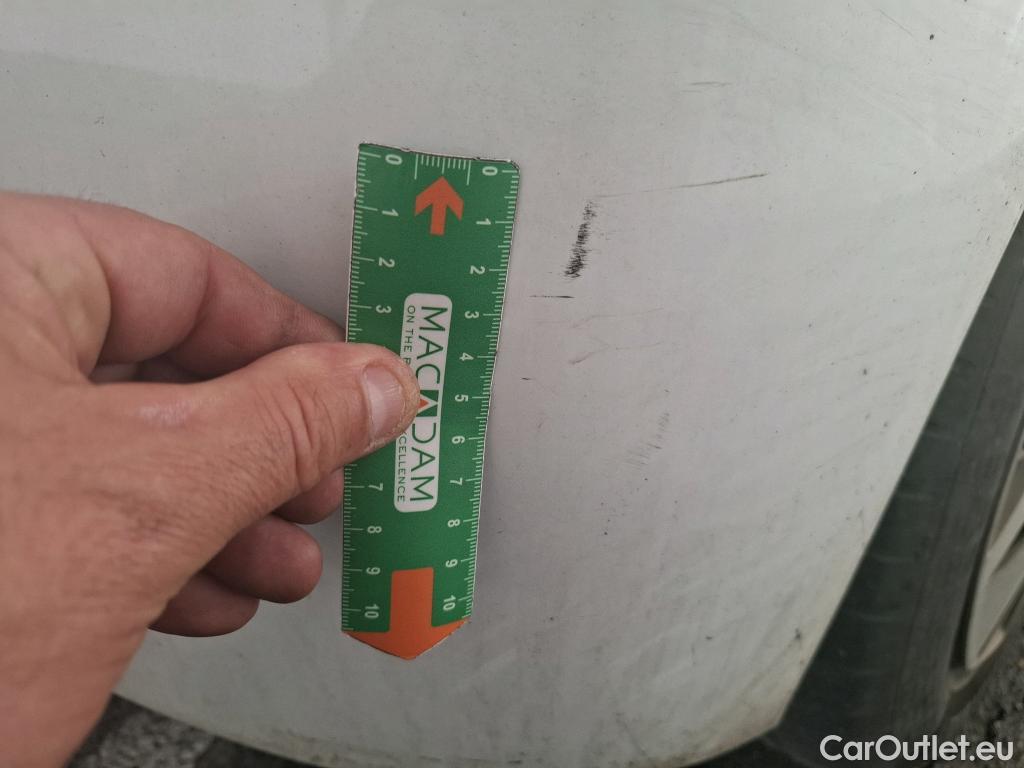  Peugeot  208  Premium 1.5 HDi 100CV BVM6 E6d #24