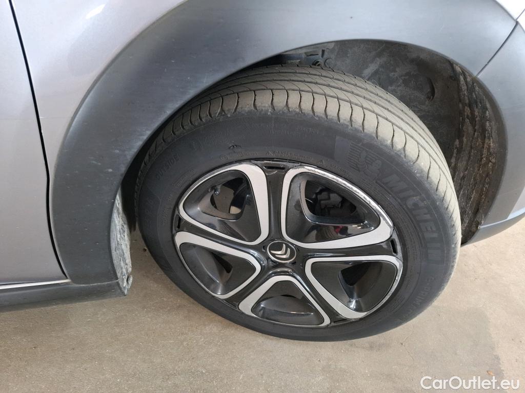  Citroen  C3  Société Feel 1.5 BlueHDI 100CV BVM6 E6d #1