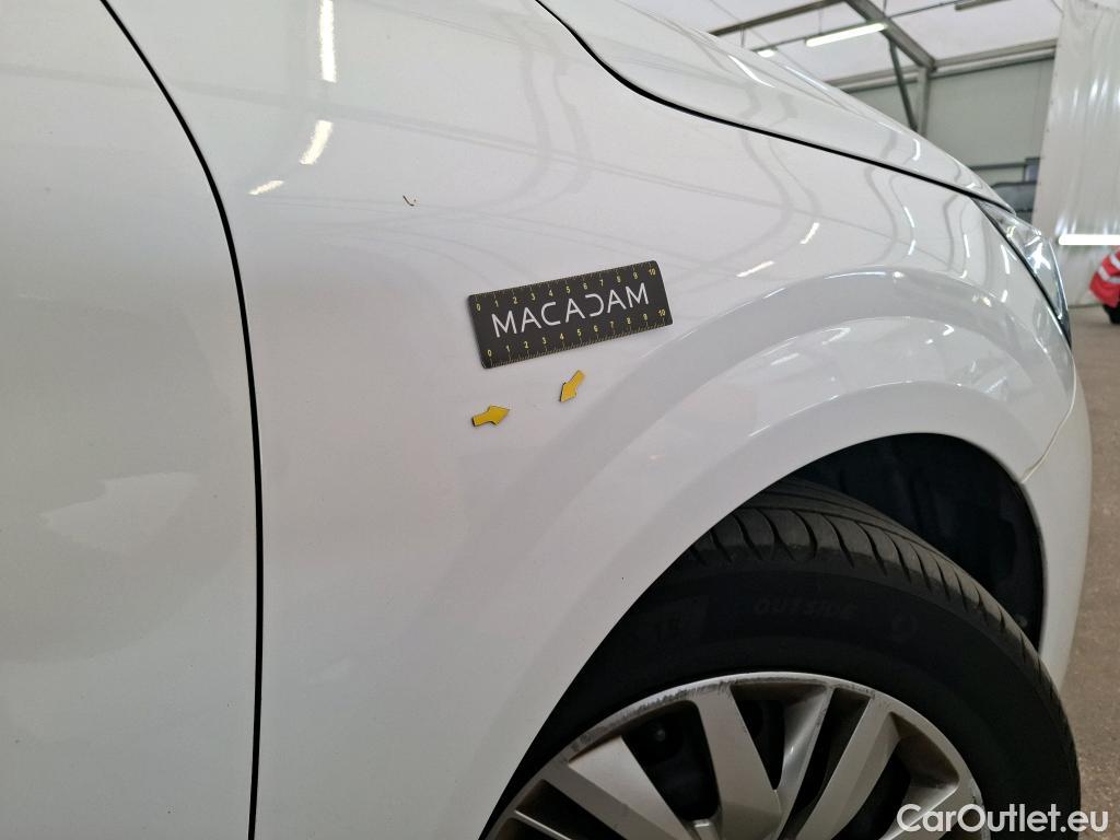  Peugeot  208  Premium 1.5 HDi 100CV BVM6 E6d #32