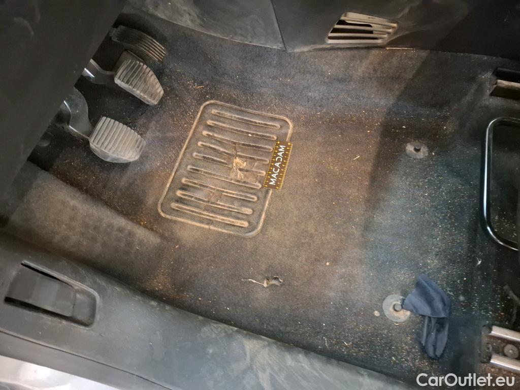  Citroen  C3  Société Feel 1.5 BlueHDI 100CV BVM6 E6d #6