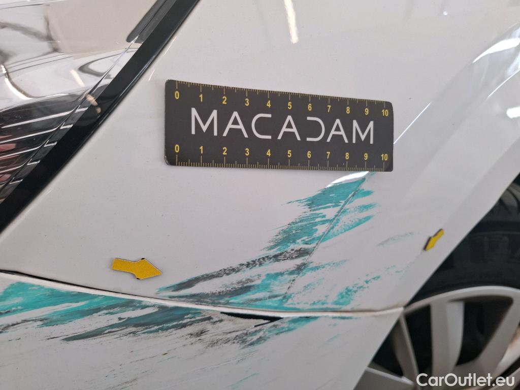  Peugeot  208  Premium 1.5 HDi 100CV BVM6 E6d #43