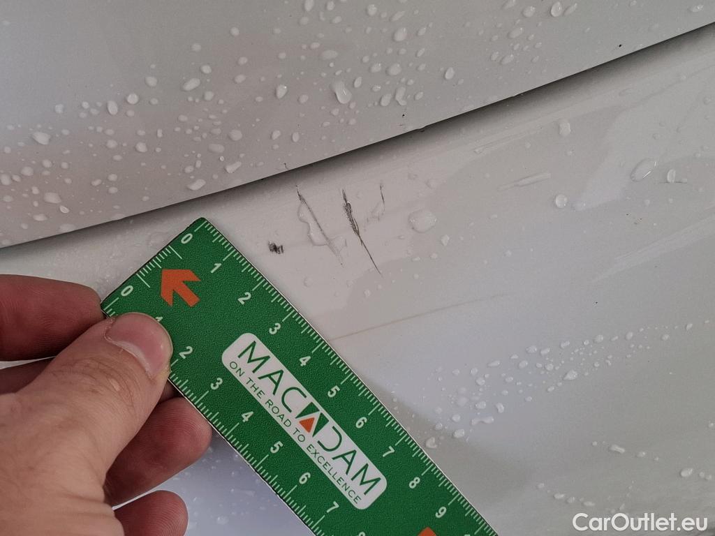  Peugeot  208 PEUGEOT  Affaire VU 5p Berline BlueHDi 100 S&S PREMIUM PACK #34