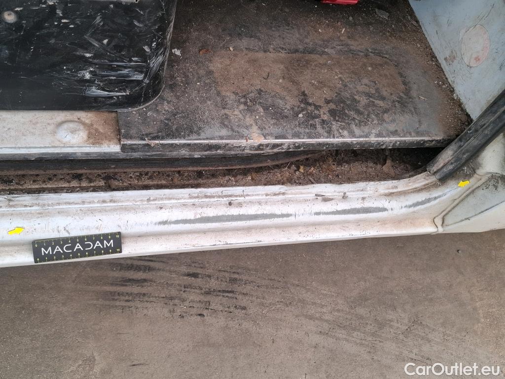  Renault  Master RENAULT  VU 4p Fourgon Gd Conf F3500 L2H2 dCi 125 #129