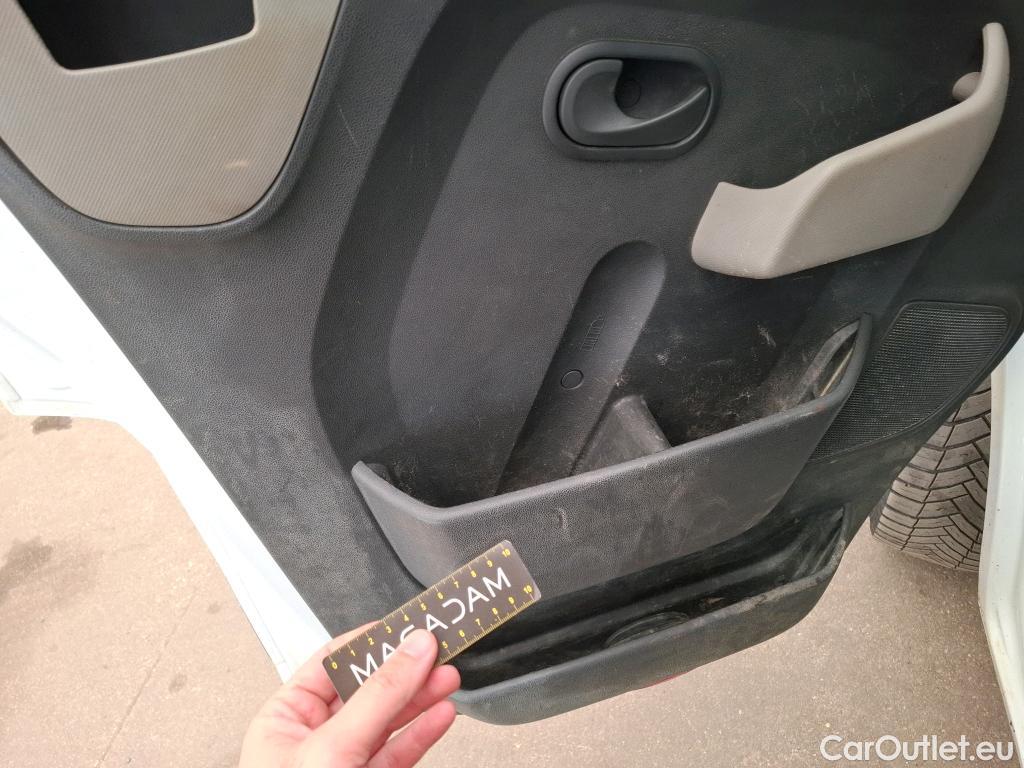  Renault  Master RENAULT  VU 4p Fourgon CA GC F3500 L2H2 dCi 125 #38