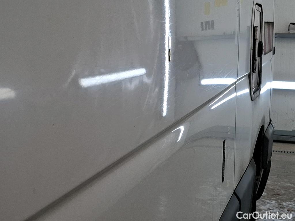  Renault  Master RENAULT  VU 4p Fourgon Gd Conf F3500 L2H2 dCi 125 #35