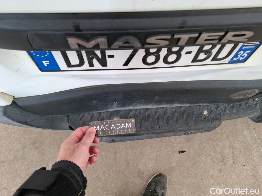  Renault  Master RENAULT  VU 4p Fourgon CA GC F3500 L2H2 dCi 125 #37