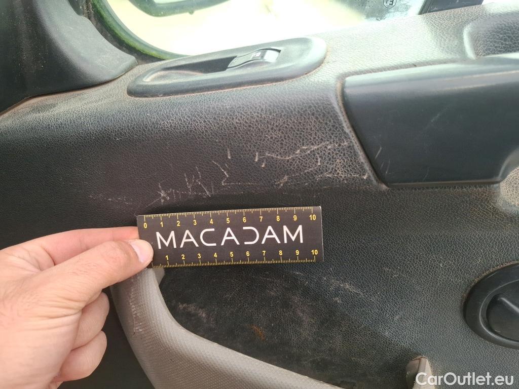  Renault  Master RENAULT  VU 4p Fourgon Gd Conf F3500 L2H2 dCi 125 #157