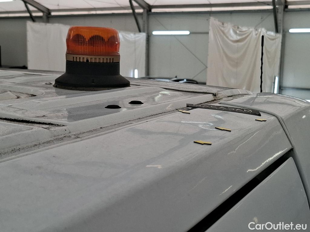  Renault  Master RENAULT  VU 4p Fourgon Gd Conf F3500 L2H2 dCi 125 #102