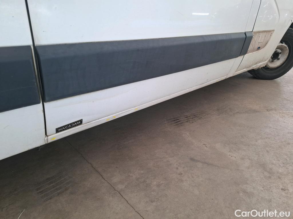  Renault  Master RENAULT  VU 4p Fourgon Gd Conf F3500 L2H2 dCi 125 #92