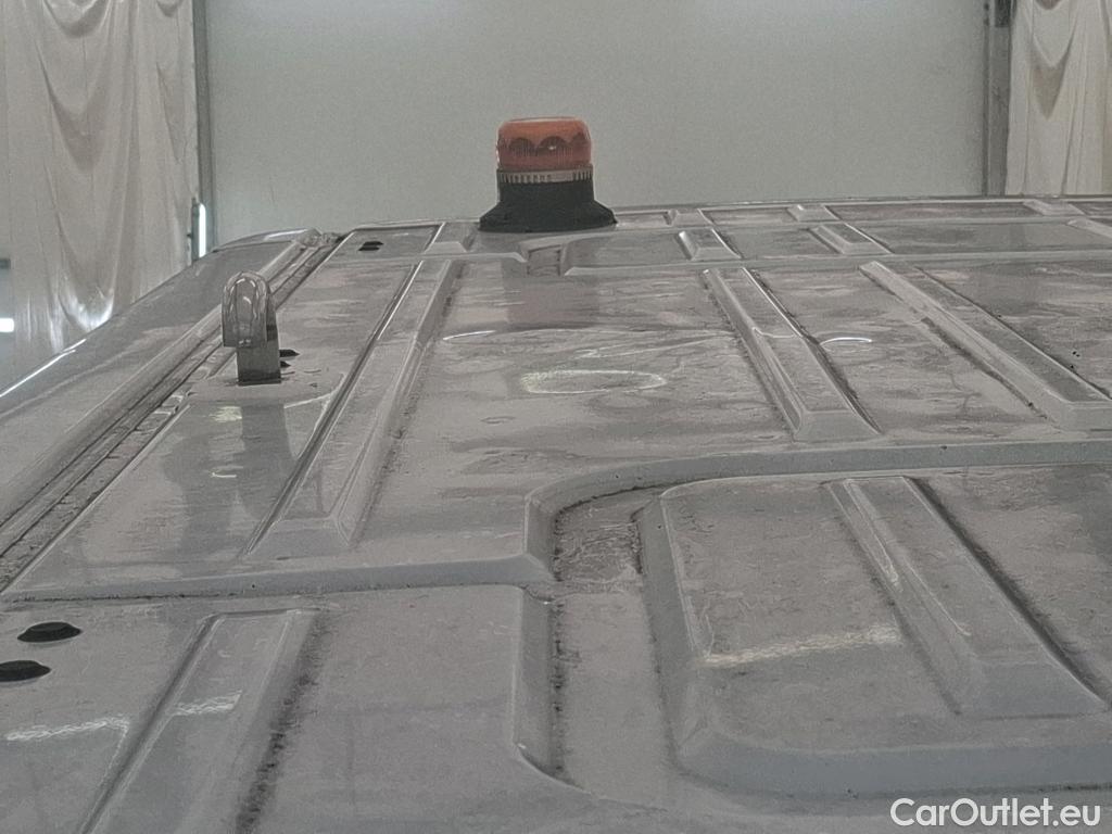  Renault  Master RENAULT  VU 4p Fourgon Gd Conf F3500 L2H2 dCi 125 #23