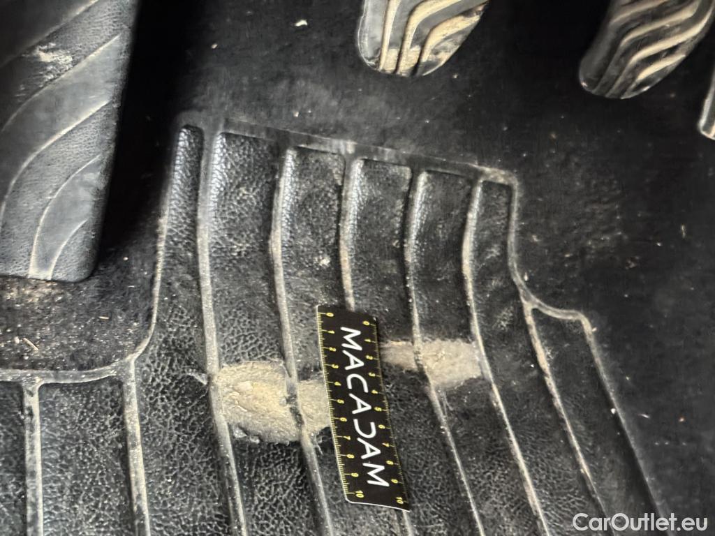  Renault  Megane  IV Berline 5pt. Société Air 1.5 dCi 90CV BVM6 E6 #12