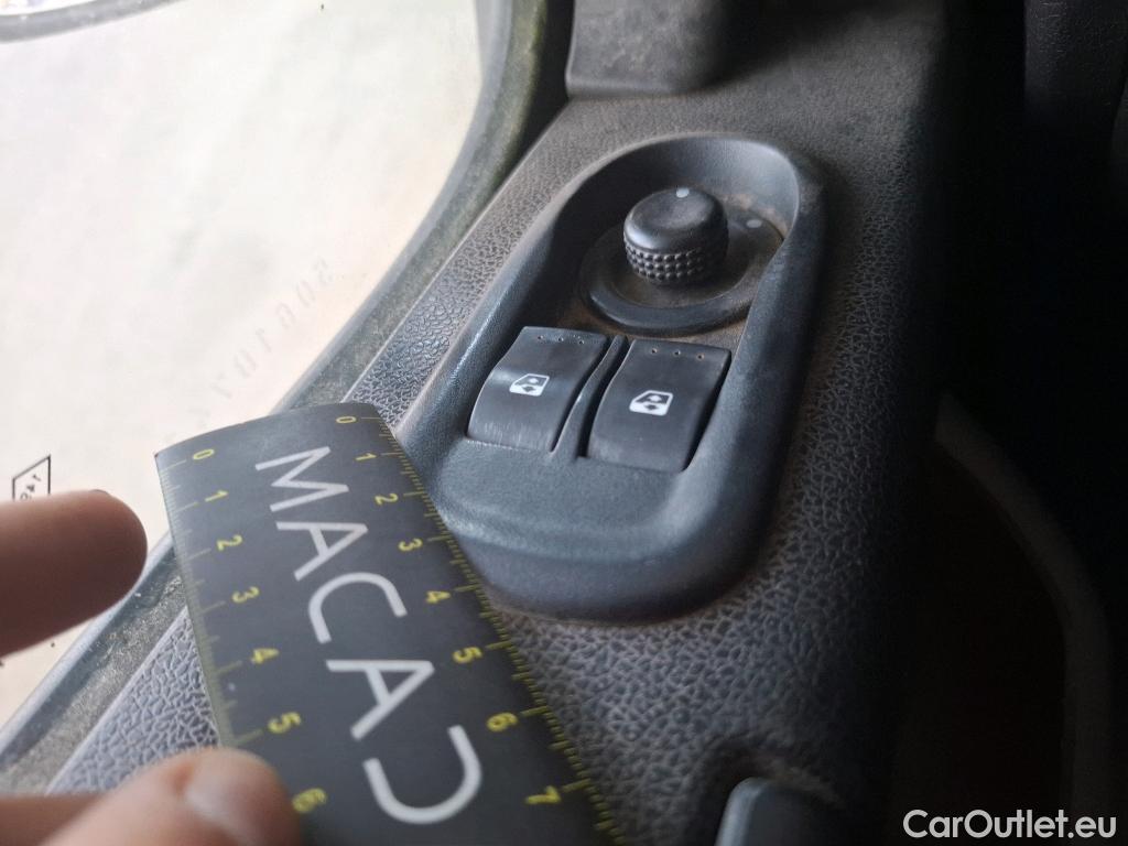  Renault  Master RENAULT  VU 4p Fourgon Gd Conf F3500 L2H2 dCi 125 #192