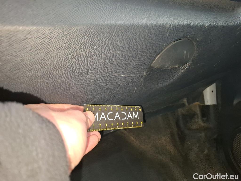  Renault  Kangoo RENAULT  Express / 2013 / 4P / Fourgonnette Grand Confort - Blue dCi 95 #10