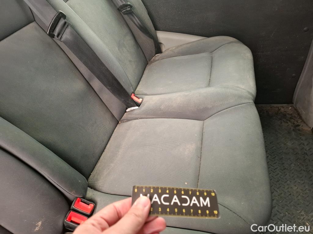  Renault  Master RENAULT  VU 4p Fourgon CA GC F3500 L2H2 dCi 125 #57