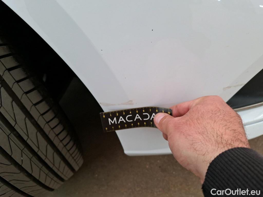  Renault  Megane  IV Berline 5pt. Société Air 1.5 dCi 90CV BVM6 E6 #24