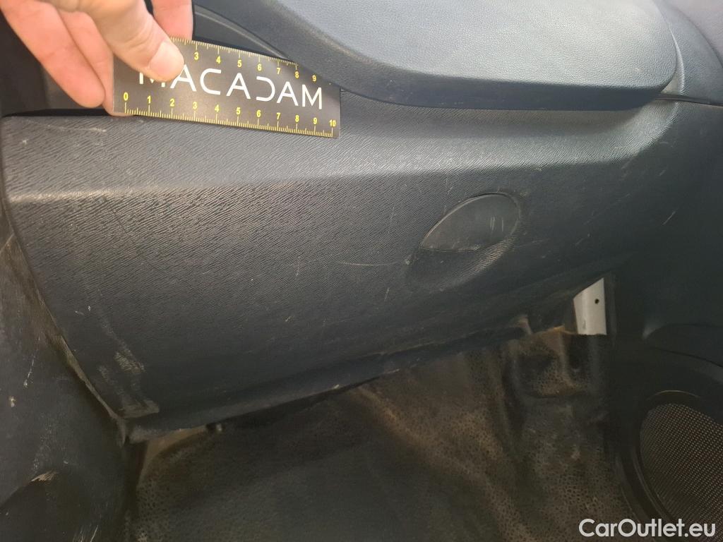  Renault  Kangoo RENAULT  Express / 2013 / 4P / Fourgonnette Grand Confort - Blue dCi 95 #8