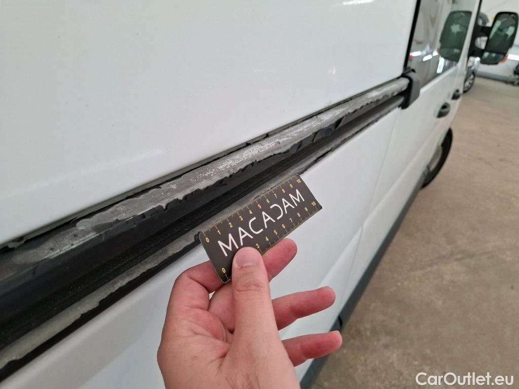  Renault  Master RENAULT  VU 4p Fourgon CA GC F3500 L2H2 dCi 125 #52