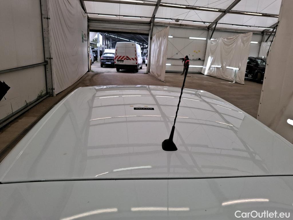  Renault  Megane  IV Berline 5pt. Société Air 1.5 dCi 90CV BVM6 E6 #18