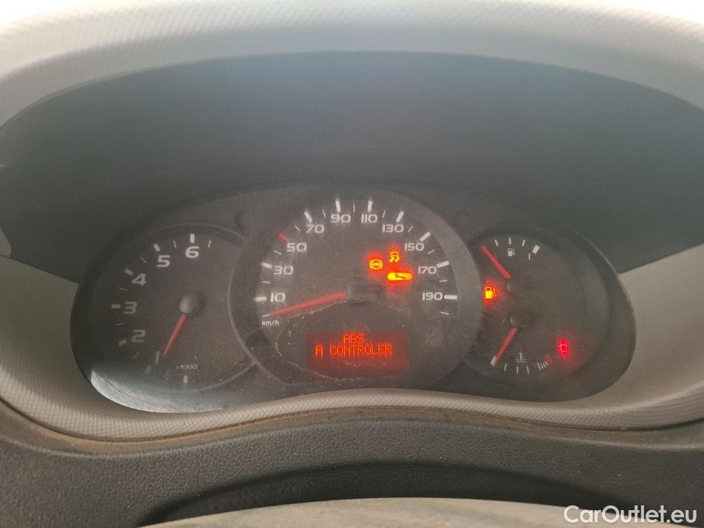  Renault  Master RENAULT  VU 4p Fourgon Gd Conf F3500 L2H2 dCi 125 #190