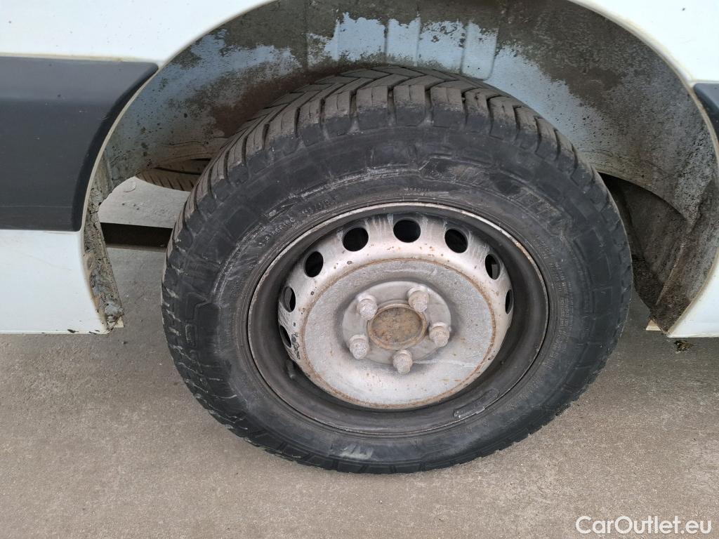  Renault  Master RENAULT  VU 4p Fourgon CA GC F3500 L2H2 dCi 125 #29