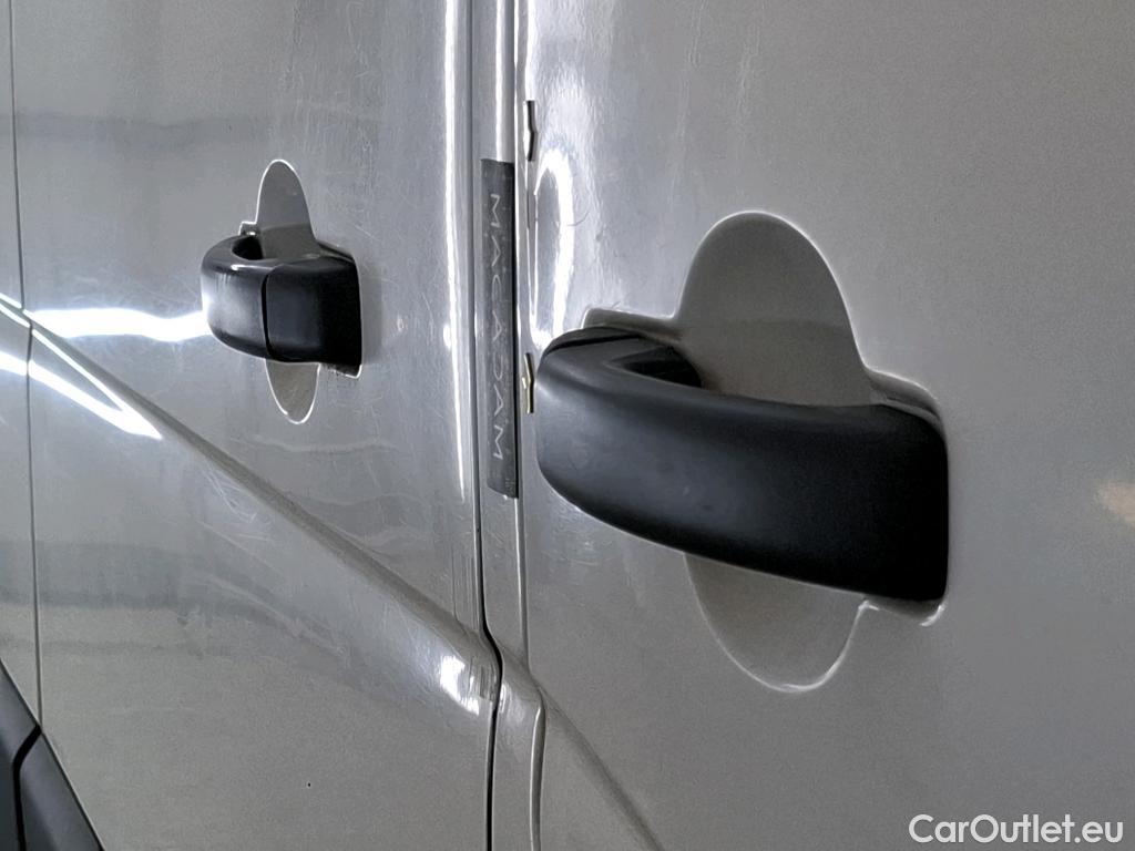  Renault  Master RENAULT  VU 4p Fourgon Gd Conf F3500 L2H2 dCi 125 #169