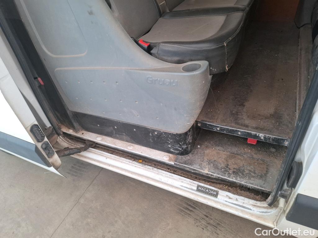  Renault  Master RENAULT  VU 4p Fourgon Gd Conf F3500 L2H2 dCi 125 #119