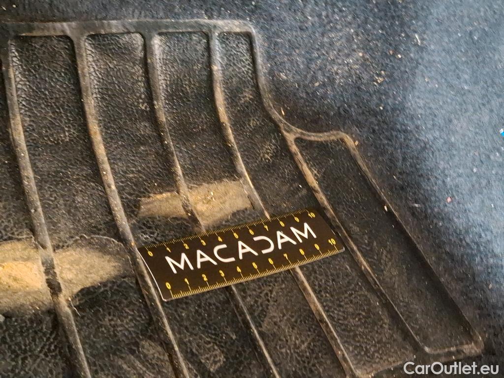  Renault  Megane  IV Berline 5pt. Société Air 1.5 dCi 90CV BVM6 E6 #9