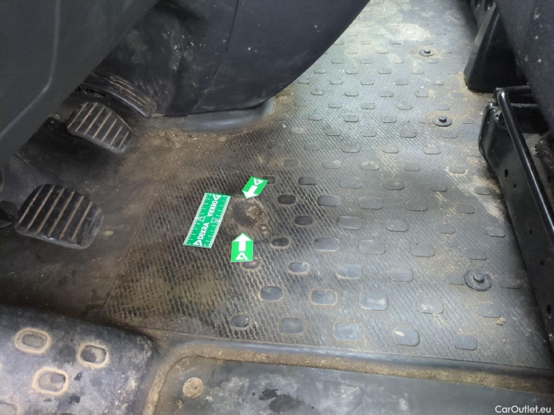  Renault  Trafic  III Fourgon Grand Confort L2H1 1200 1.6 dCi 125CV BVM6 E6 #9