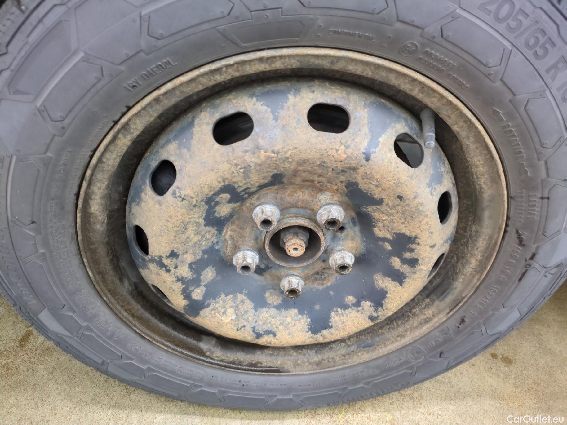  Renault  Trafic  III Fourgon Grand Confort L2H1 1200 1.6 dCi 125CV BVM6 E6 #21