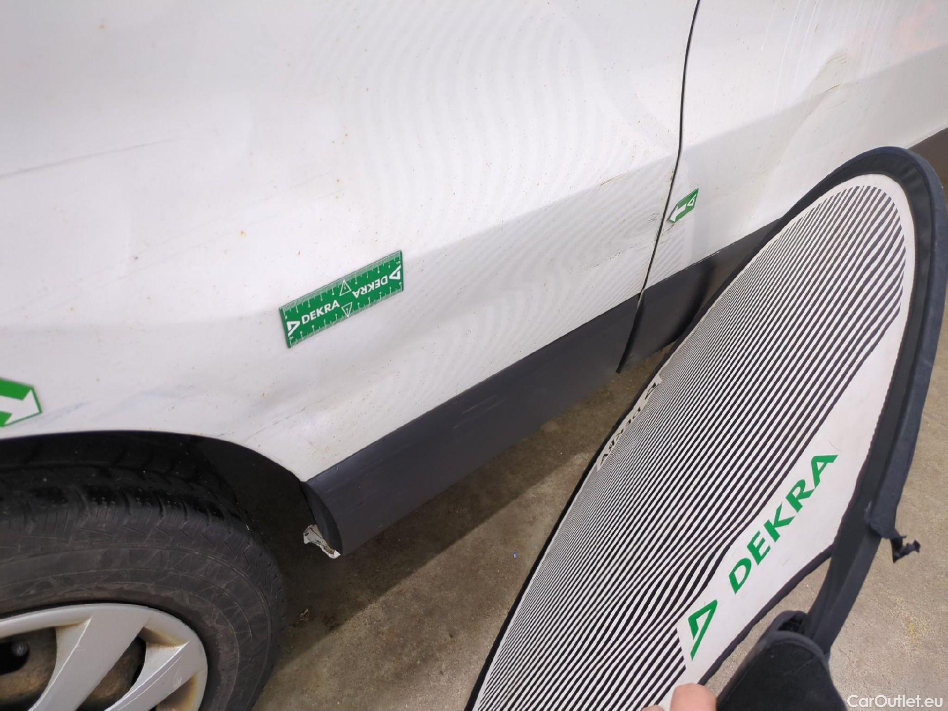  Renault  Trafic  III Fourgon Grand Confort L2H1 1200 1.6 dCi 125CV BVM6 E6 #44