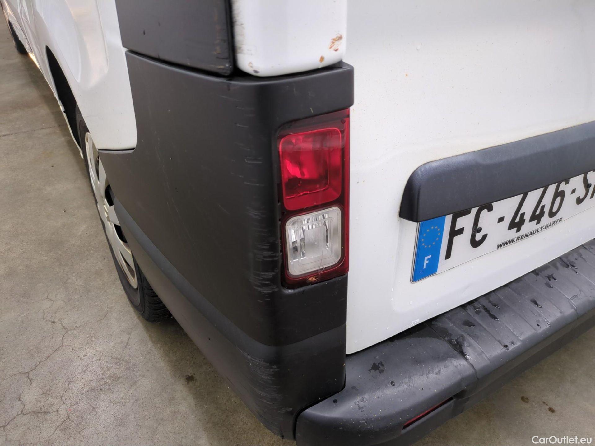  Renault  Trafic  III Fourgon Grand Confort L2H1 1200 1.6 dCi 125CV BVM6 E6 #108