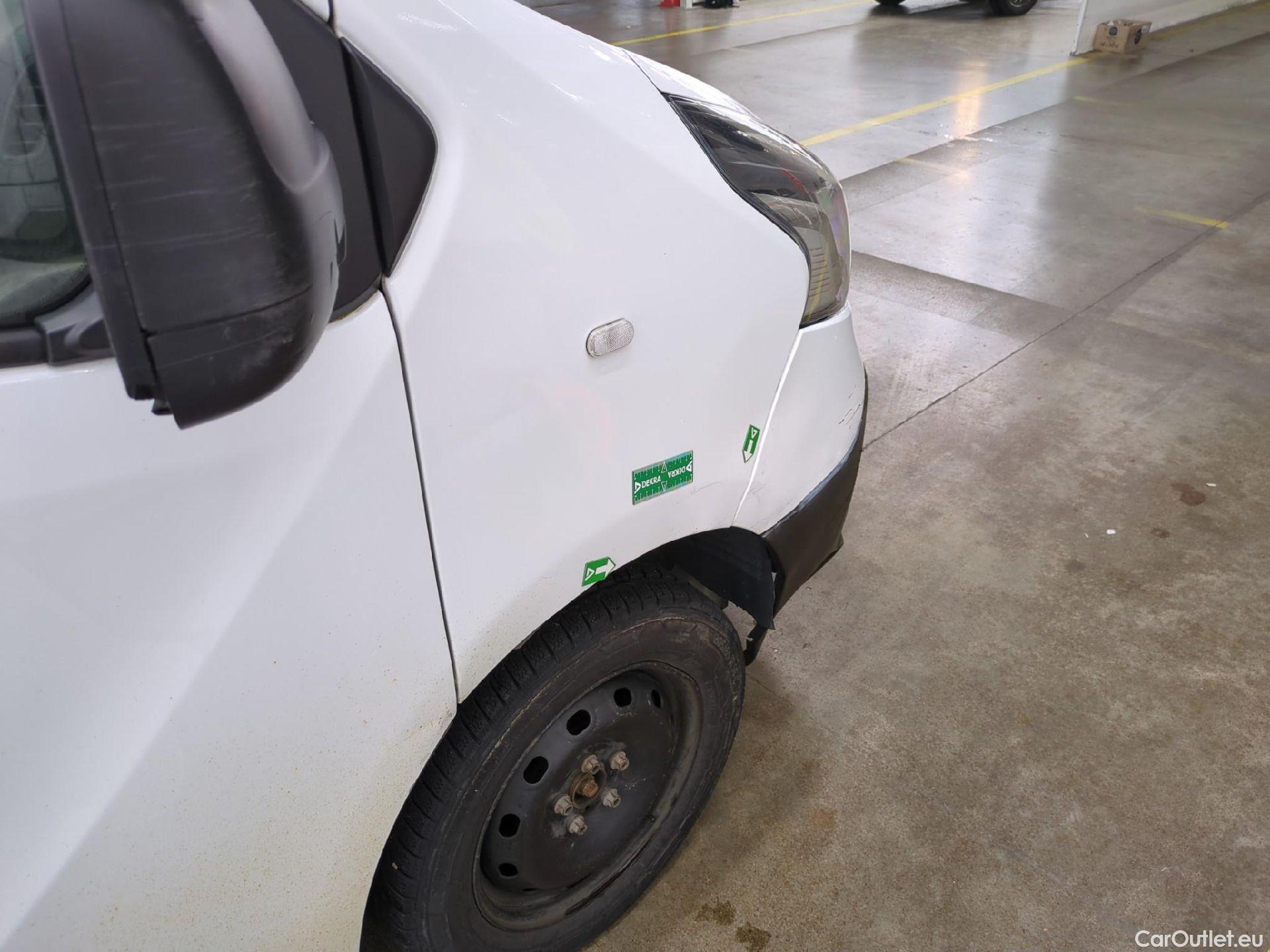  Renault  Trafic  III Fourgon Grand Confort L2H1 1200 1.6 dCi 125CV BVM6 E6 #71