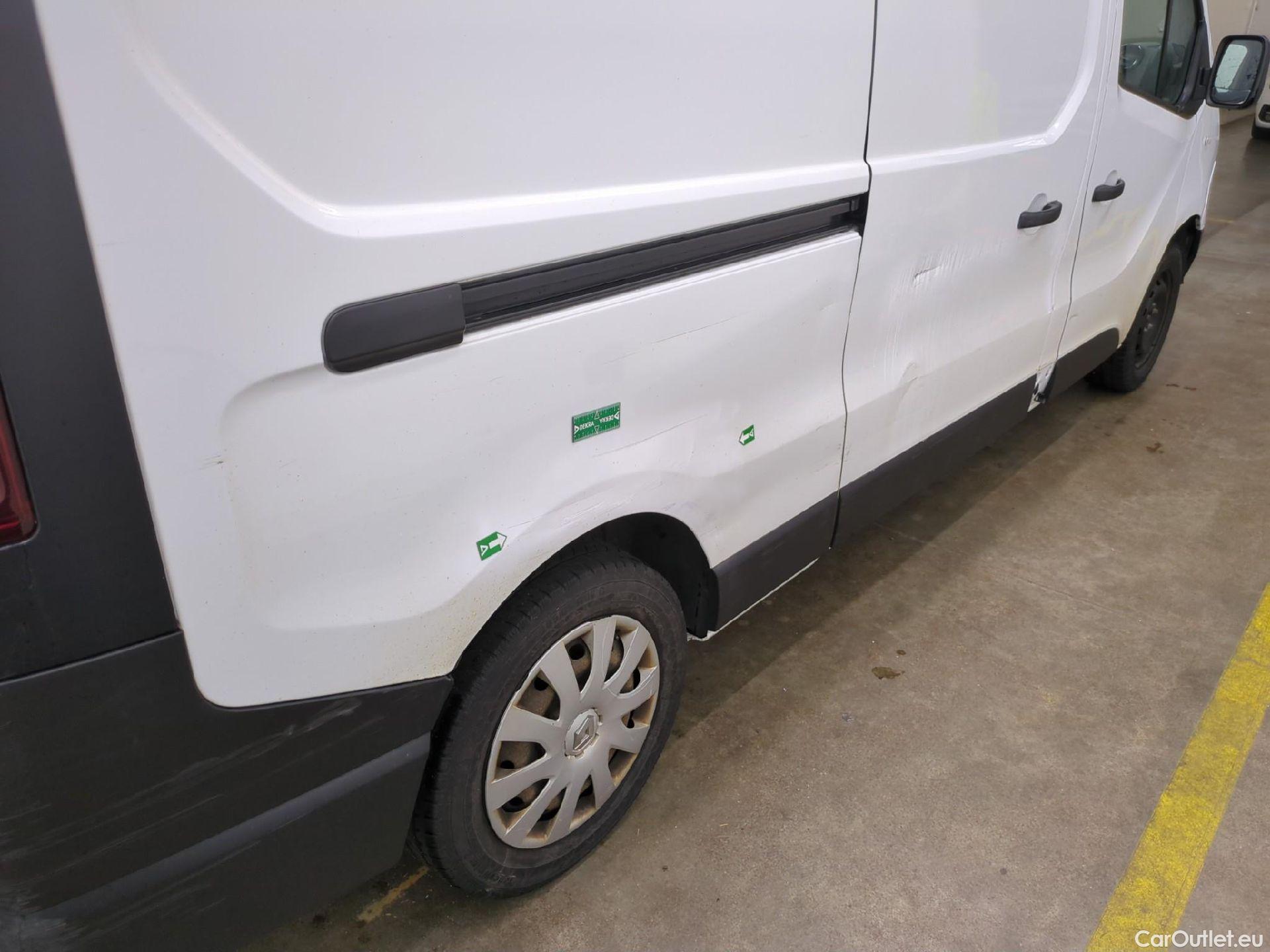  Renault  Trafic  III Fourgon Grand Confort L2H1 1200 1.6 dCi 125CV BVM6 E6 #42