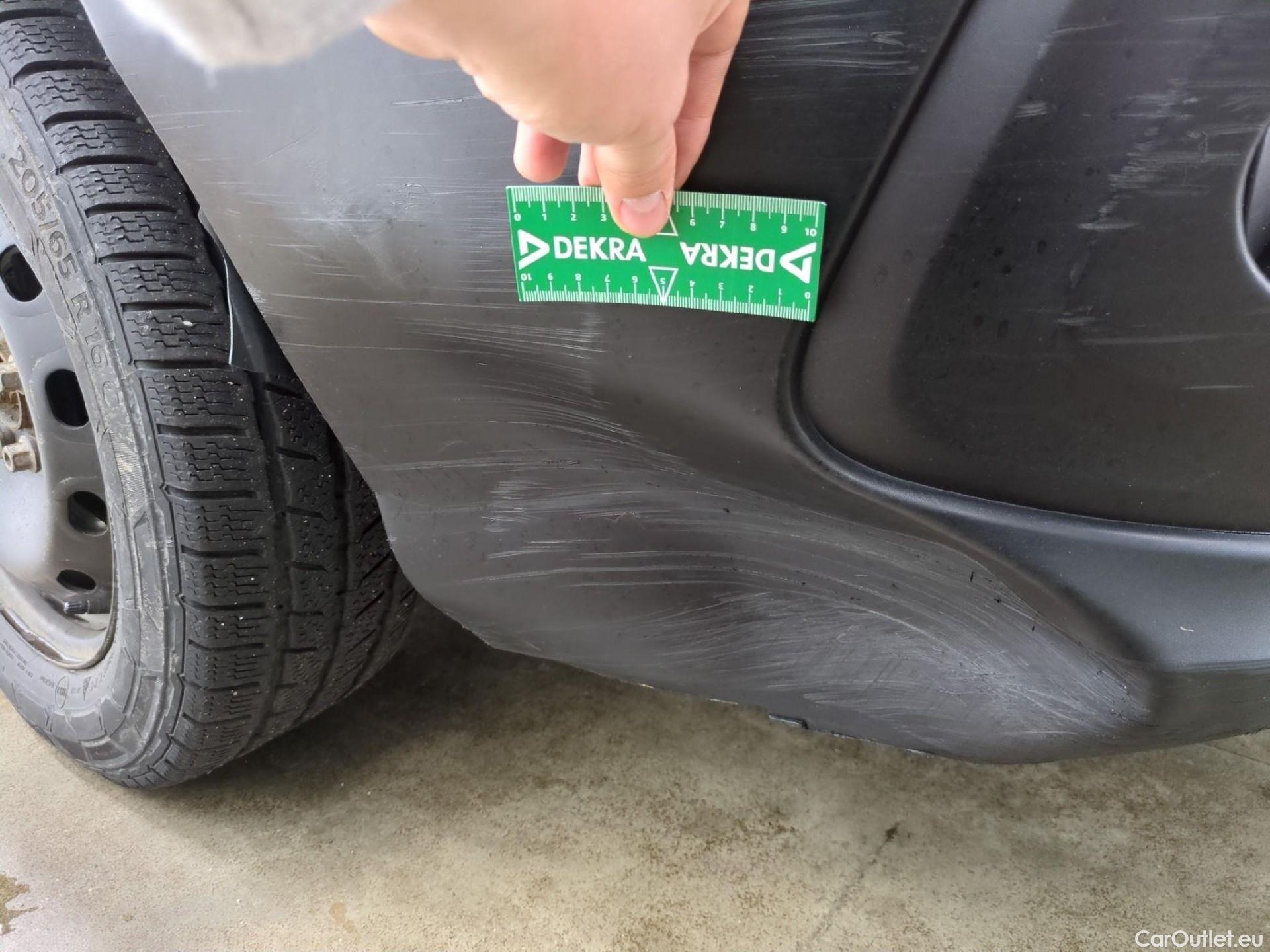  Renault  Trafic  III Fourgon Grand Confort L2H1 1200 1.6 dCi 125CV BVM6 E6 #76