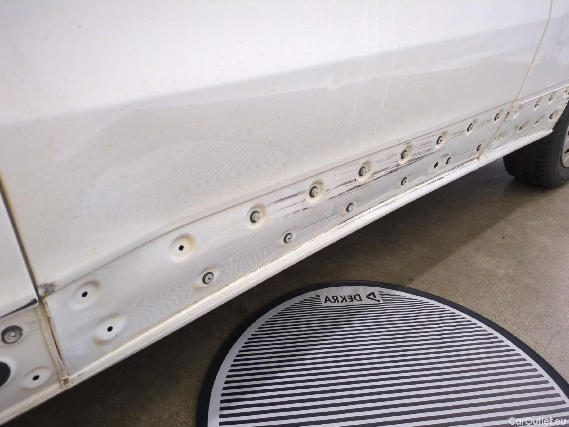  Renault  Trafic  III Fourgon Grand Confort L2H1 1200 1.6 dCi 125CV BVM6 E6 #99