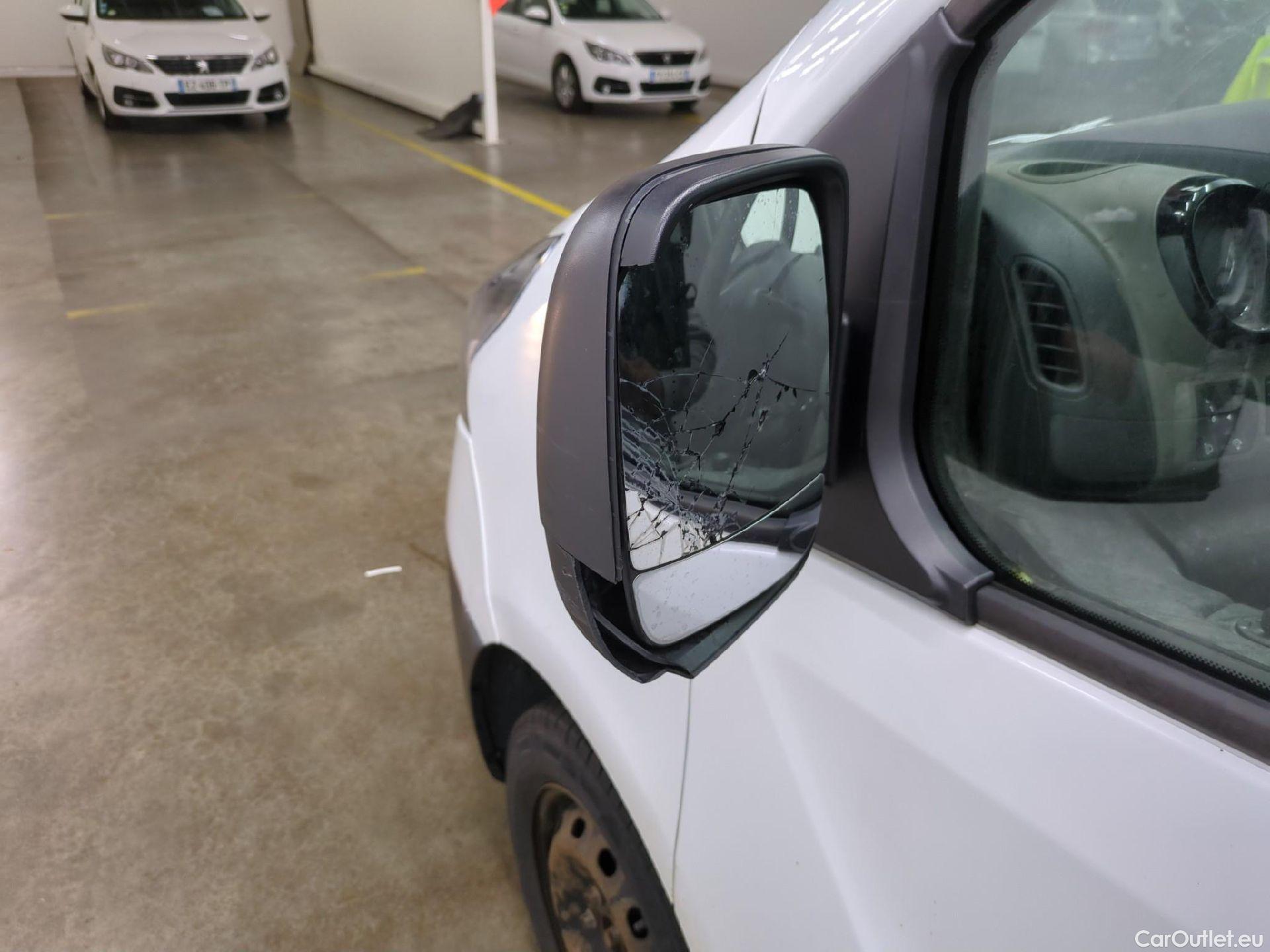  Renault  Trafic  III Fourgon Grand Confort L2H1 1200 1.6 dCi 125CV BVM6 E6 #27