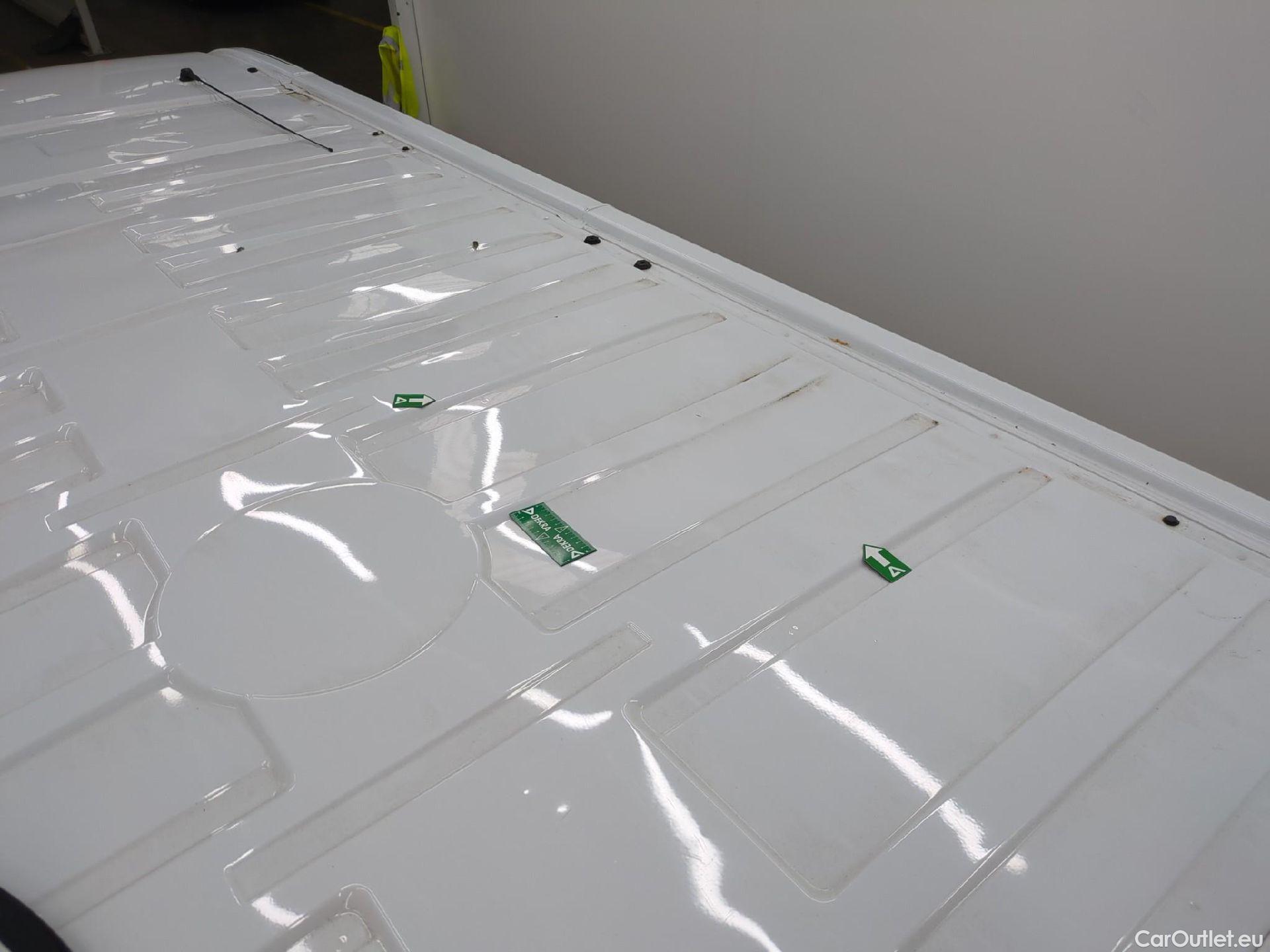  Renault  Trafic  III Fourgon Grand Confort L2H1 1200 1.6 dCi 125CV BVM6 E6 #129