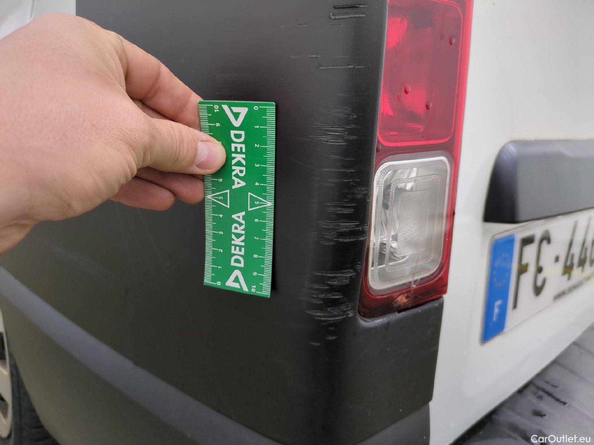  Renault  Trafic  III Fourgon Grand Confort L2H1 1200 1.6 dCi 125CV BVM6 E6 #111