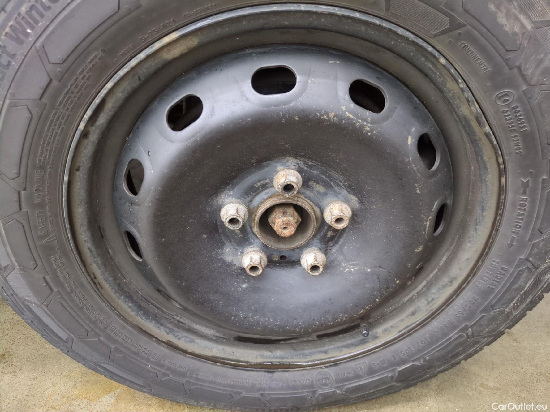  Renault  Trafic  III Fourgon Grand Confort L2H1 1200 1.6 dCi 125CV BVM6 E6 #33