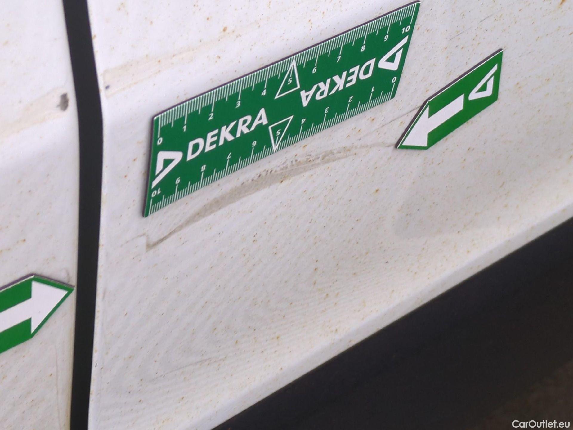  Renault  Trafic  III Fourgon Grand Confort L2H1 1200 1.6 dCi 125CV BVM6 E6 #62