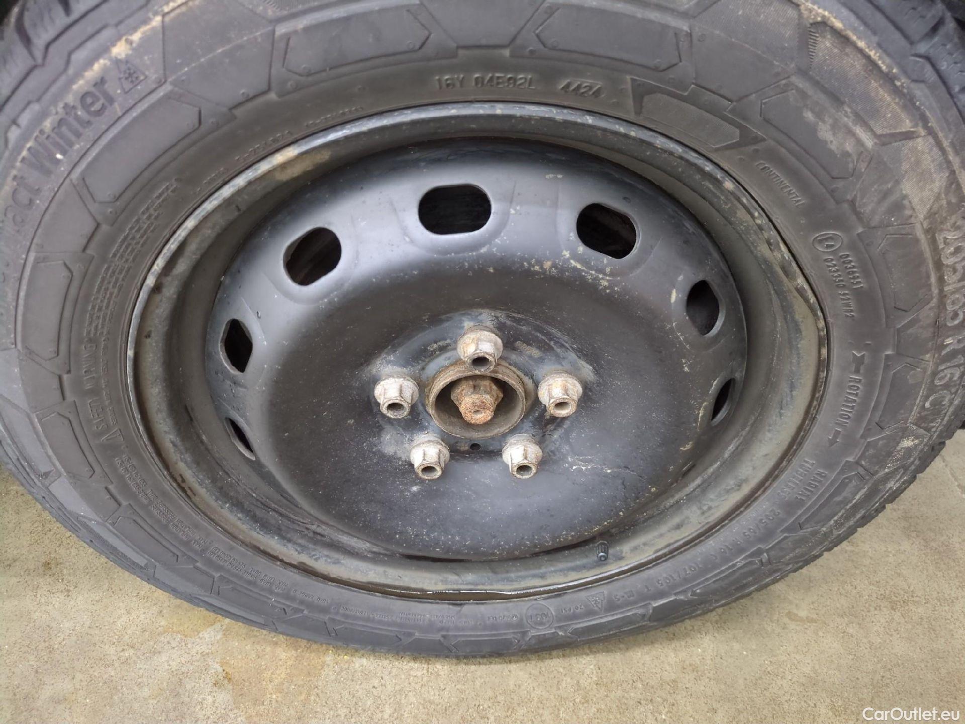  Renault  Trafic  III Fourgon Grand Confort L2H1 1200 1.6 dCi 125CV BVM6 E6 #19