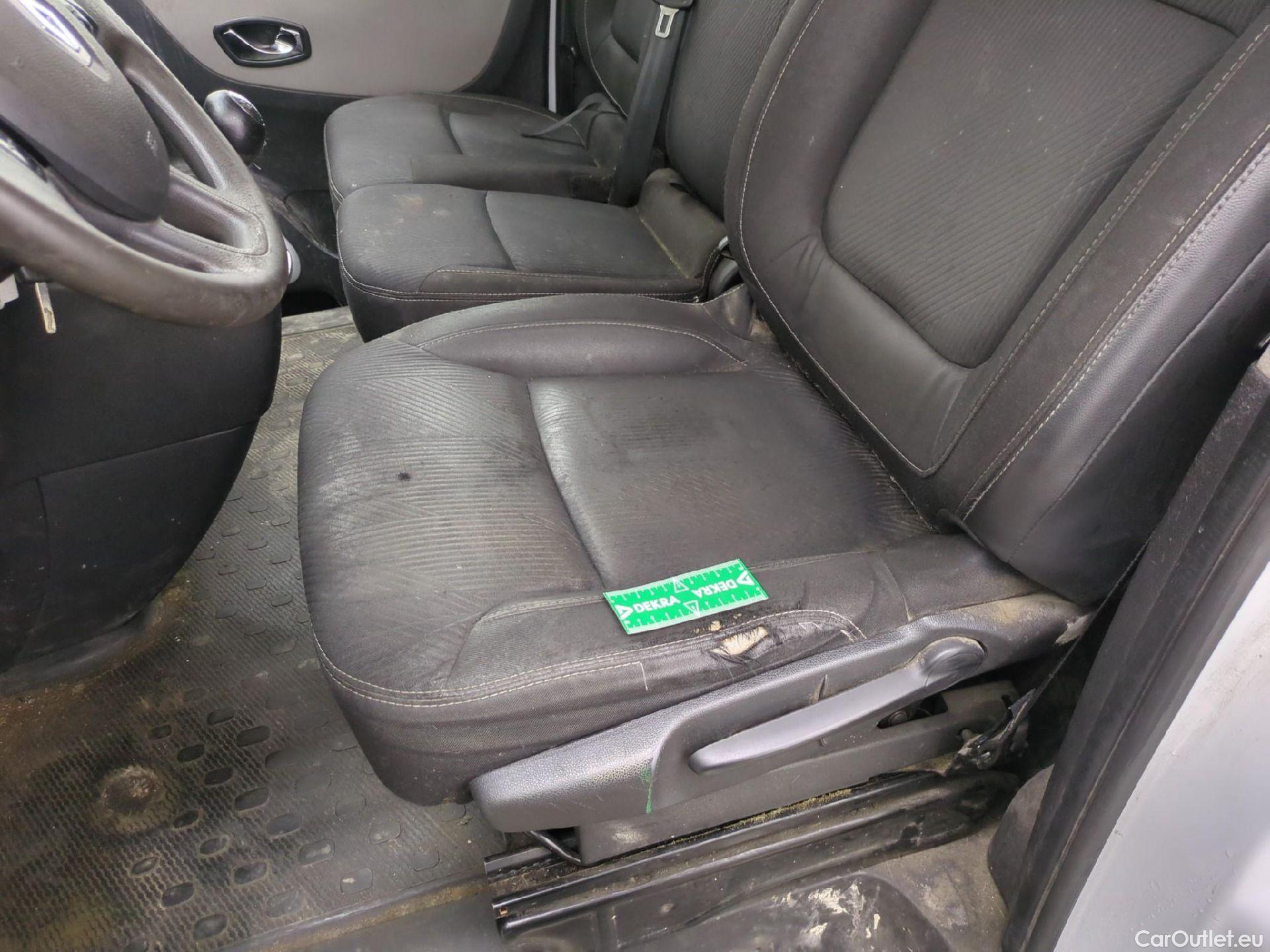  Renault  Trafic  III Fourgon Grand Confort L2H1 1200 1.6 dCi 125CV BVM6 E6 #7