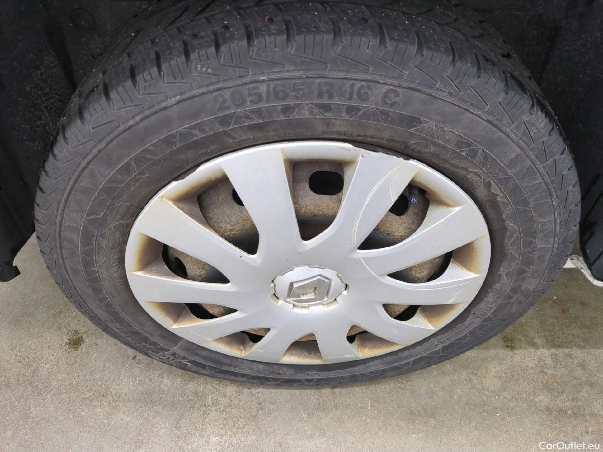  Renault  Trafic  III Fourgon Grand Confort L2H1 1200 1.6 dCi 125CV BVM6 E6 #29