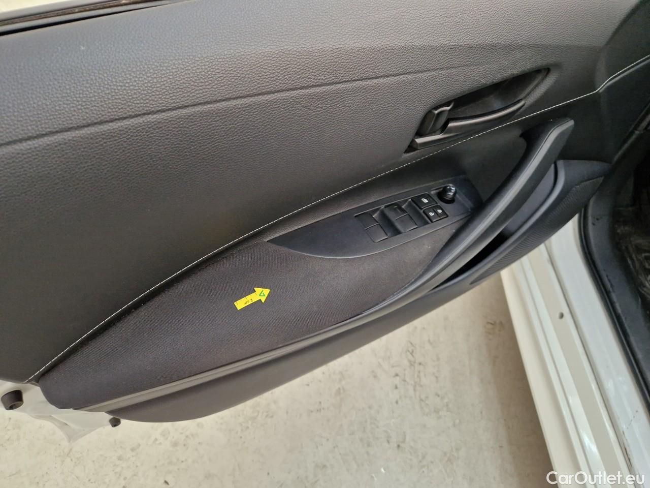  Toyota  Corolla 1.8 Hybrid Eco HSD E-CVT #27