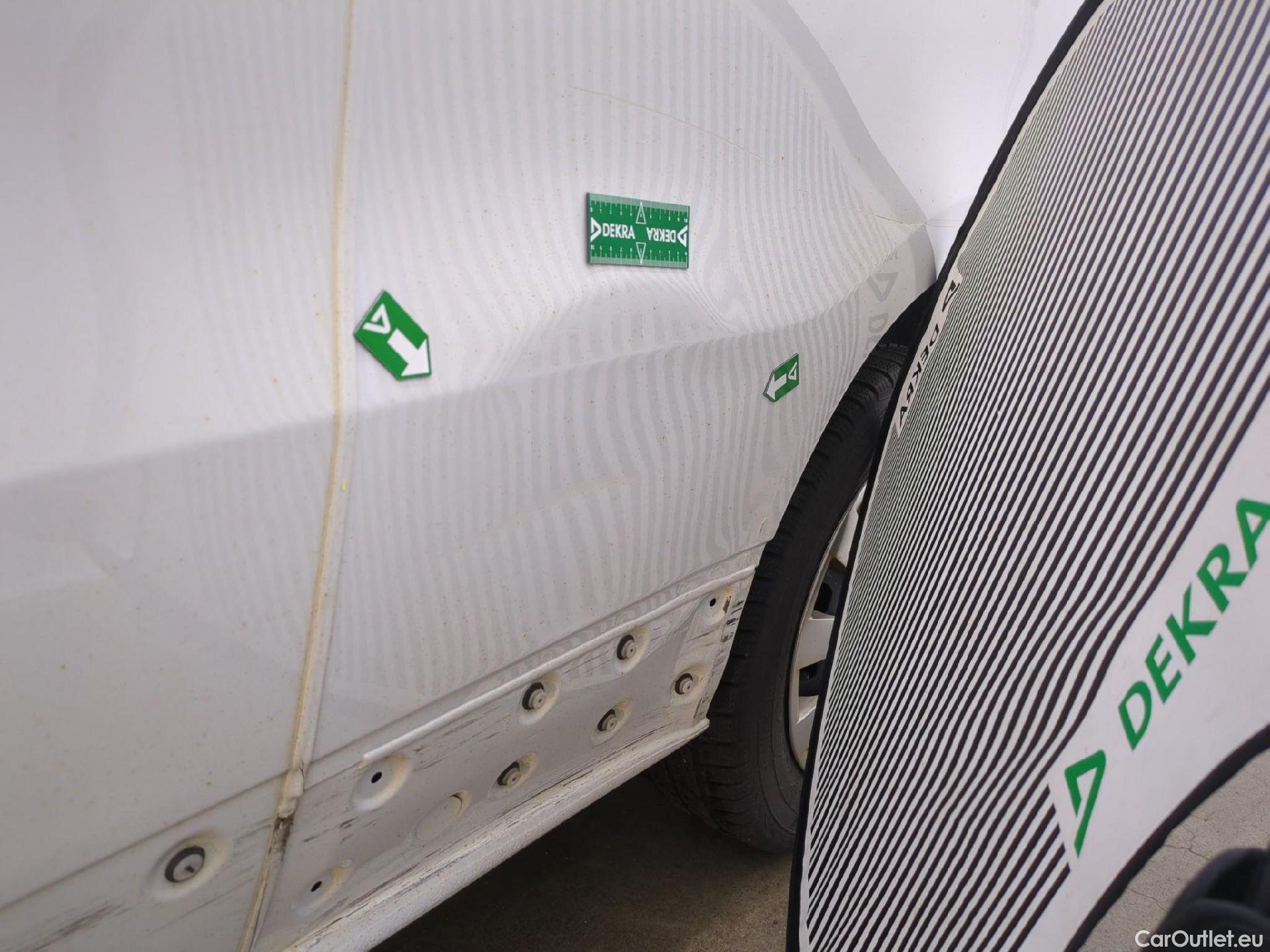  Renault  Trafic  III Fourgon Grand Confort L2H1 1200 1.6 dCi 125CV BVM6 E6 #103