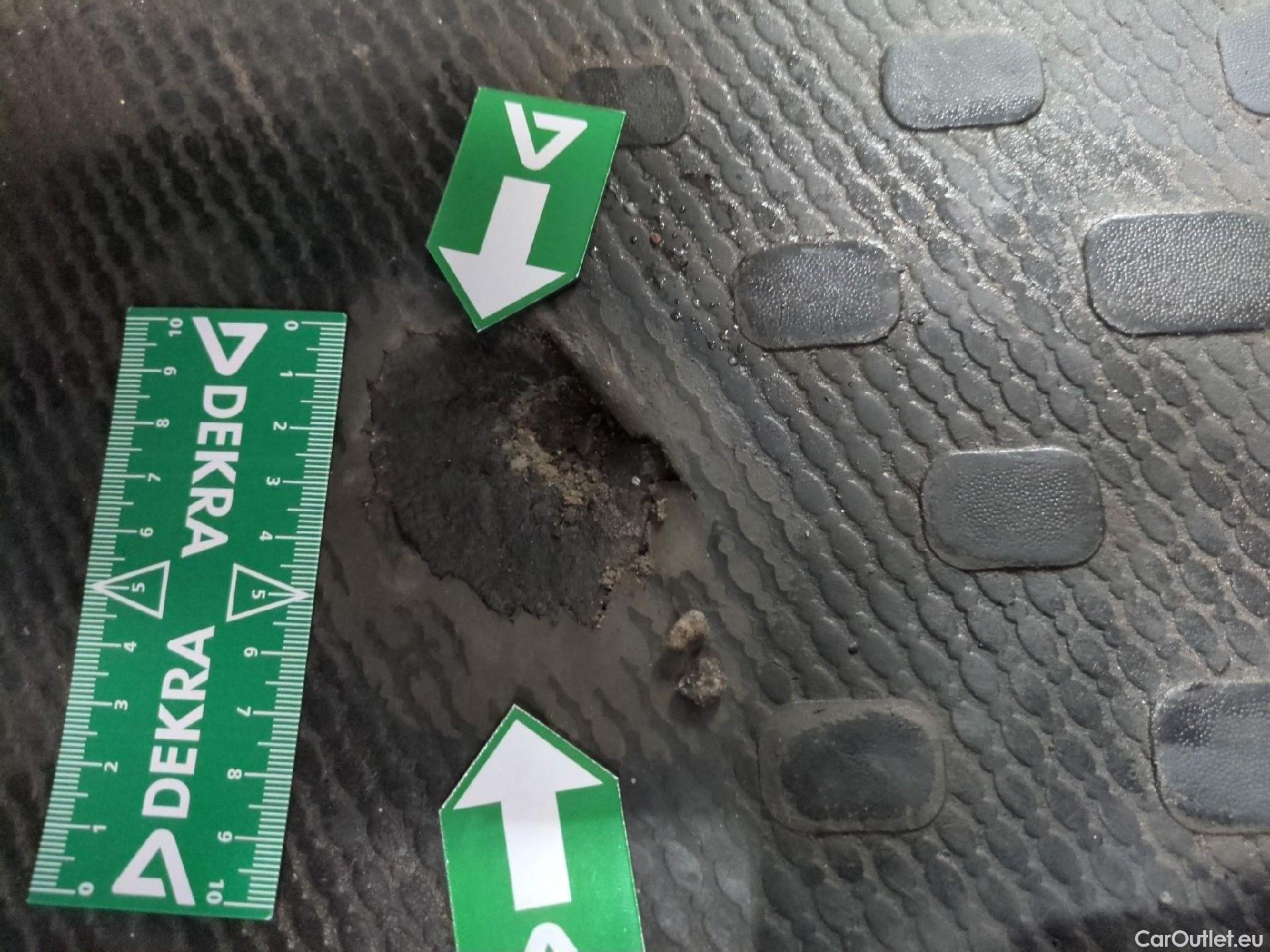  Renault  Trafic  III Fourgon Grand Confort L2H1 1200 1.6 dCi 125CV BVM6 E6 #10